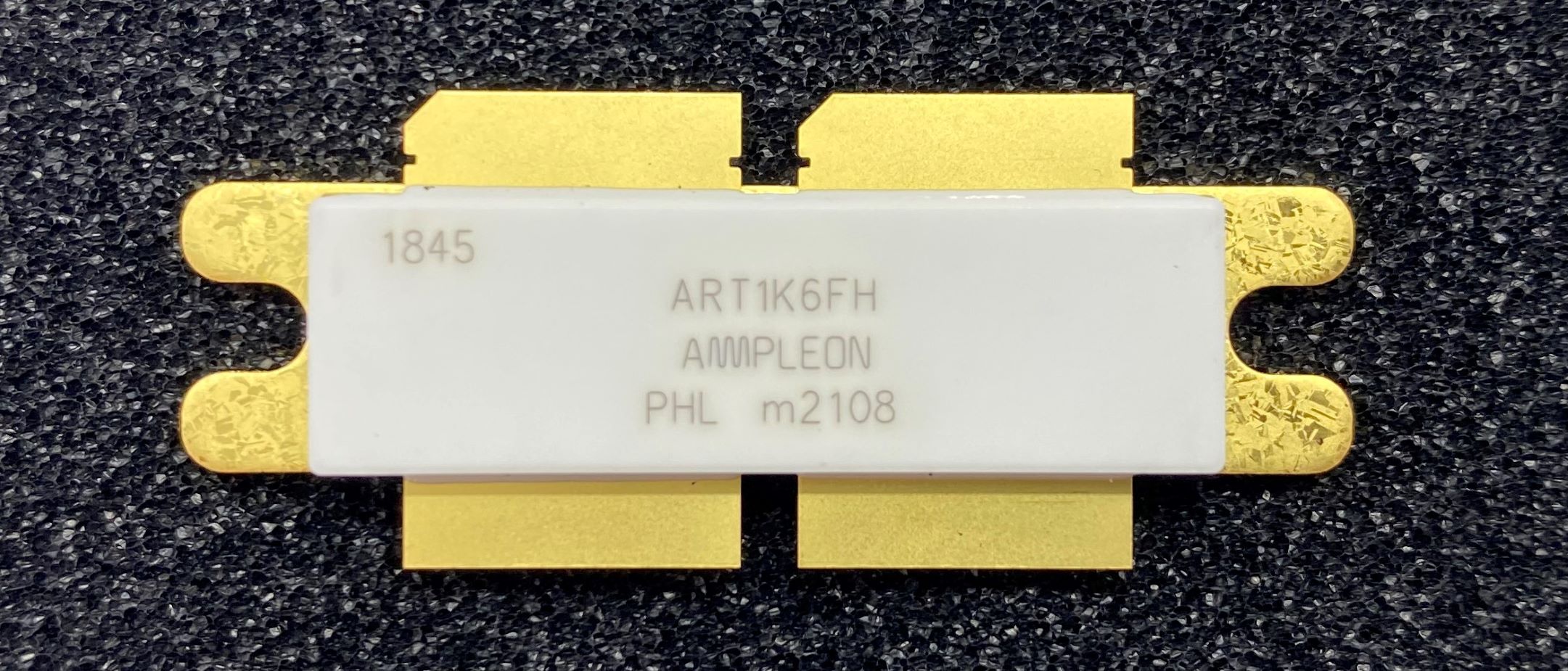 Ampleon ART1K6FH 55V LDMOS Transistor